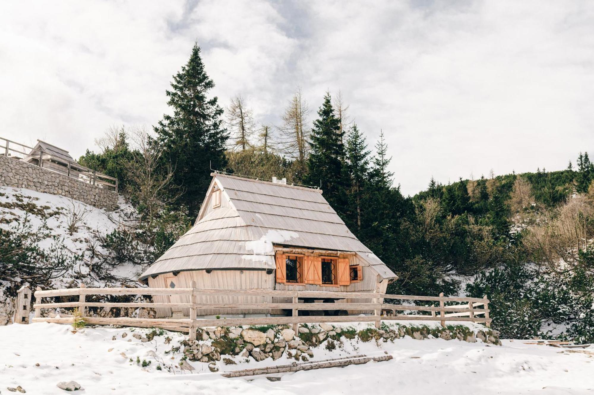 Chalet Lepenatka With Sauna - I Feel Alps Stahovica Eksteriør bilde